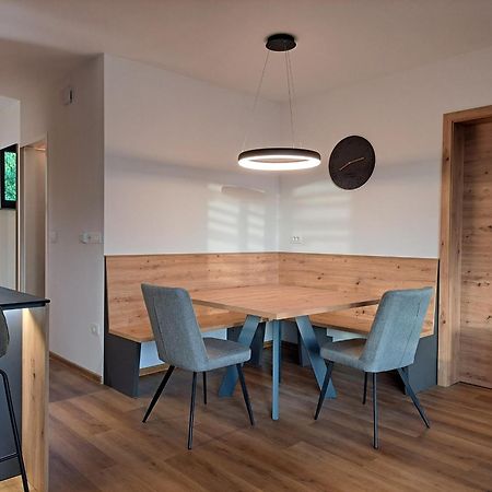 شقة S&B'S Retreat Godovic المظهر الخارجي الصورة